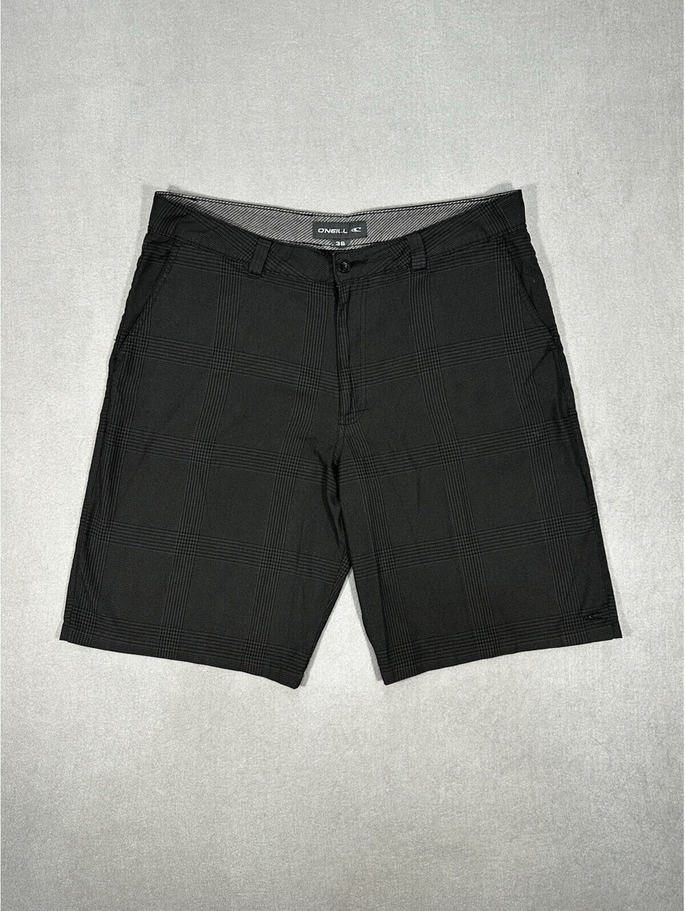 O’Neill Men’s Shorts Size 35 Plaid Flat Front Casual Surf Skate Black Gray